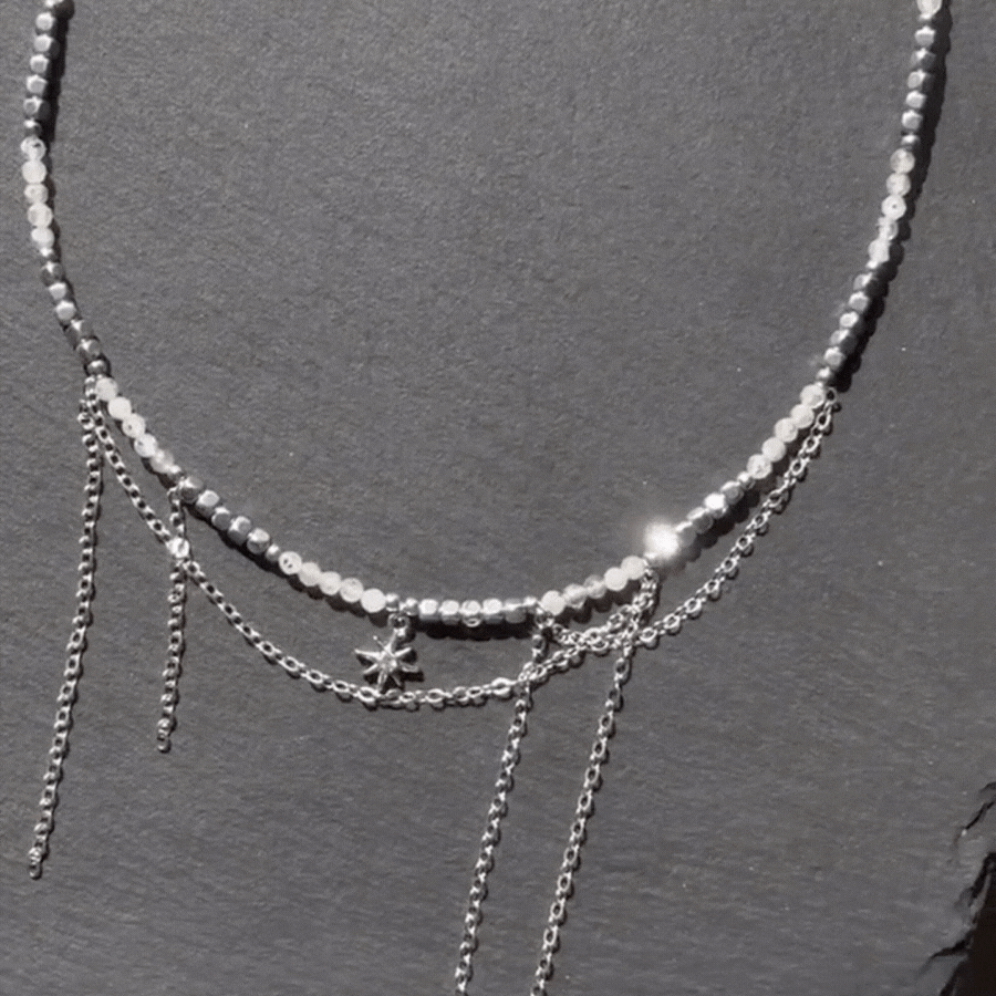 SIELI Asymetrický náhrdelník s labradoritem, kubickým hematitem a hvězdou