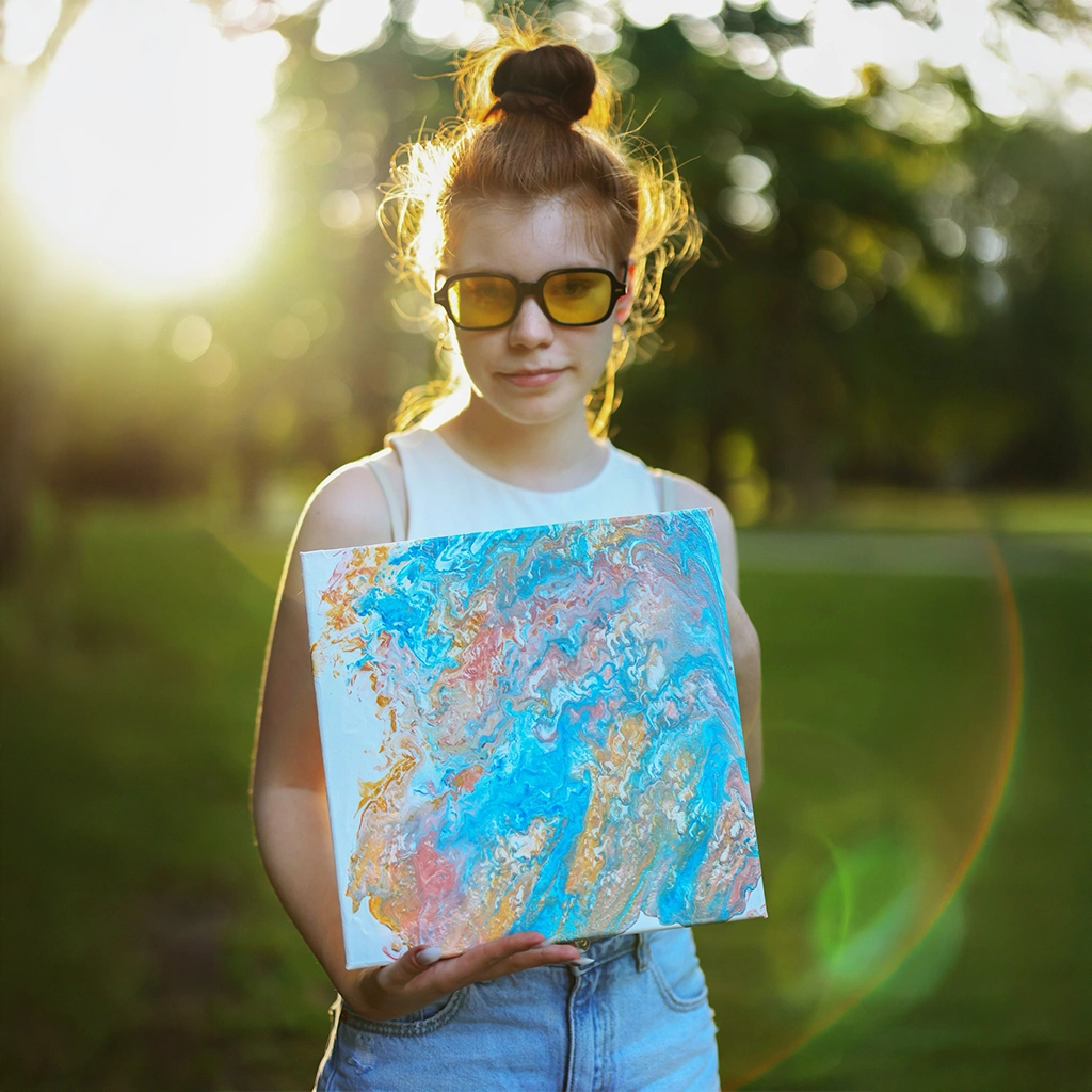 Alisa Kalacheva Fluid – Abstraktní obraz 30×30 cm